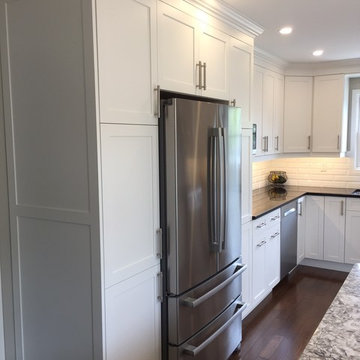 White Kitchen's 2