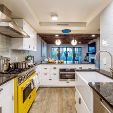 Jackie’s Yellow Stove Inspo