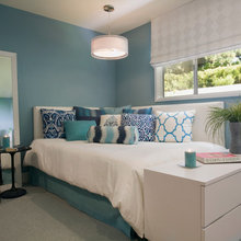 Corner bed