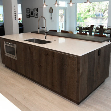 Palm Beach Gardens | Modern Florida Kitchen with Industrial Touch