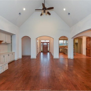 1964 Freestone Dr, College Station, TX 77845