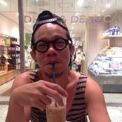 Moh Momo's photo