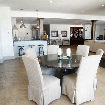 {Z} Family Home, Lower Level Dining