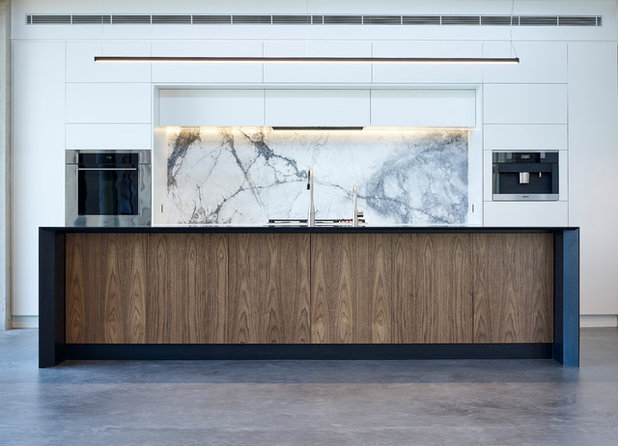 Contemporary Kitchen by Collaroy Kitchen Centre