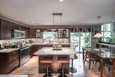 Transitional kitchen photo in New York