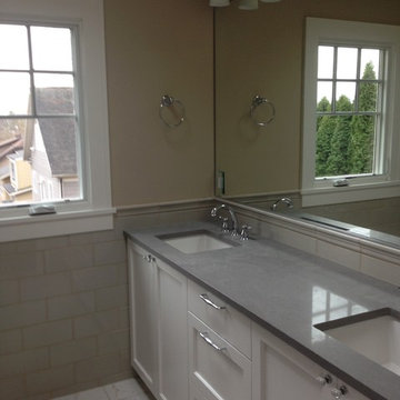 Stone and tile details in master bath