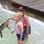 Megan Young's photo