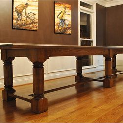 Traditional Dining Room Table - Furniture