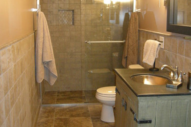 Mountain style bathroom photo in St Louis