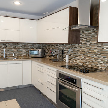 Beige high-gloss kitchen in Toronto