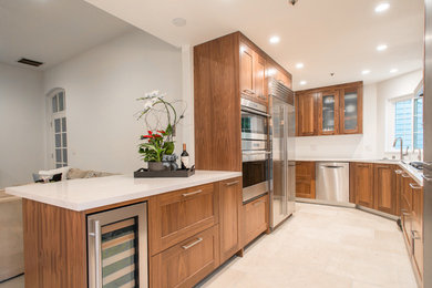 Transitional kitchen photo in San Francisco