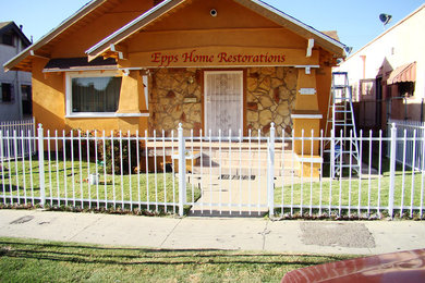 Example of an exterior home design in Los Angeles