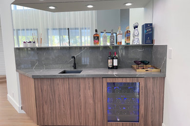 bar/vine cooler natural carini walnut melamine