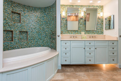 This is an example of a beach style bathroom in Orlando.