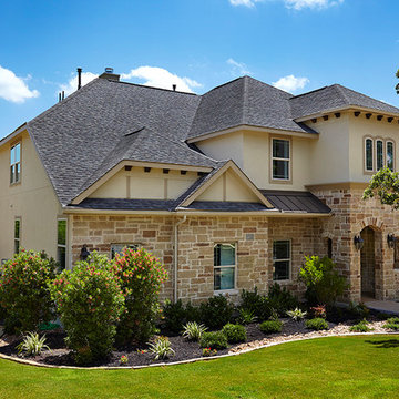 San Antonio, Texas | Front Gate - Classic Dartmouth Exterior