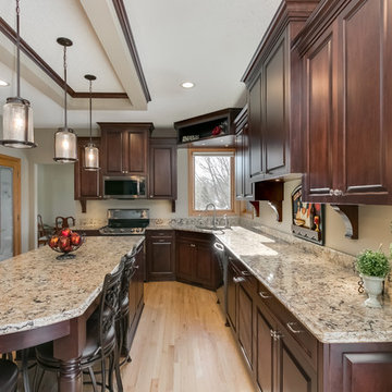 19306 Towering Oaks