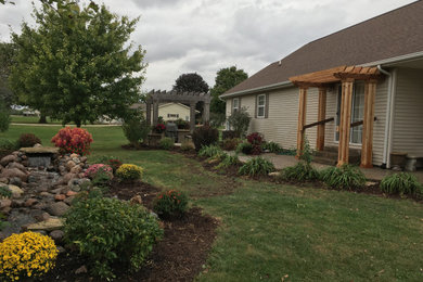 Inspiration for a landscaping in Chicago.