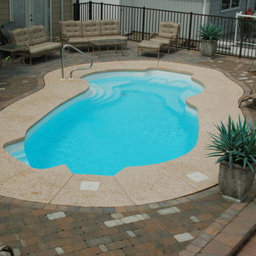 Leading Edge - St. Clair Fiberglass Swimming Pool