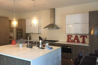 Kitchen - kitchen idea in Orange County