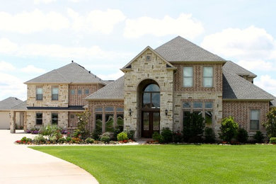 Example of a classic exterior home design in Houston