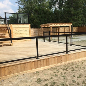 Aluminum and Glass Deck Railings - 112