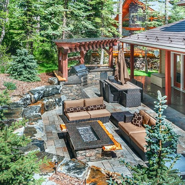 Outdoor Kitchen & Seating Area