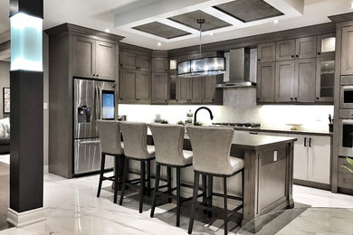 Trendy kitchen photo in Toronto