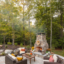 outdoor fireplace/firepit
