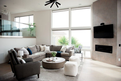 Example of a minimalist living room design in San Francisco
