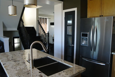 Inspiration for a timeless kitchen remodel in Toronto