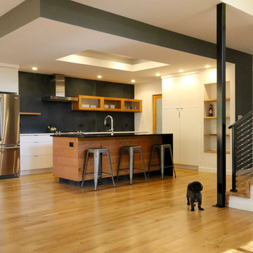 Hendrix Avenue Residence