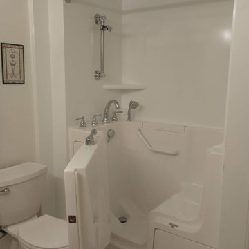 Mobility Tub Renovation - Bradford, ON