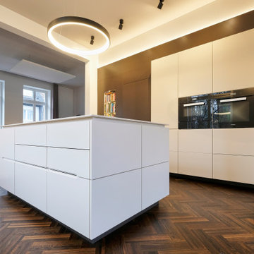 Maßgescheiderte Küche für wunderschöne alte Villa