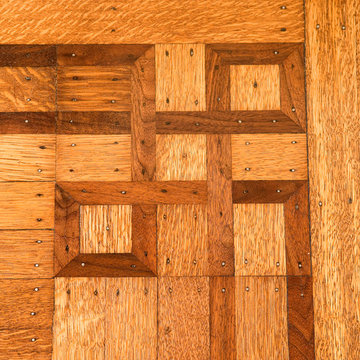 Woodwork pattern on door