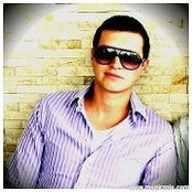 Esteban Andrade's photo