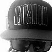 Jullzee Pistols's photo