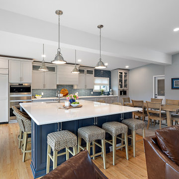 Showplace Framed Kitchen and Wet Bar in Simpli Gray, Kitchen Island in Hale Navy
