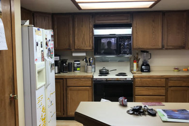Kitchen - kitchen idea in Denver
