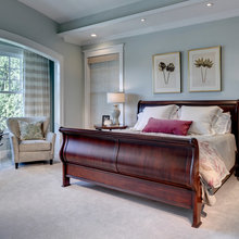 Guest bedroom decor