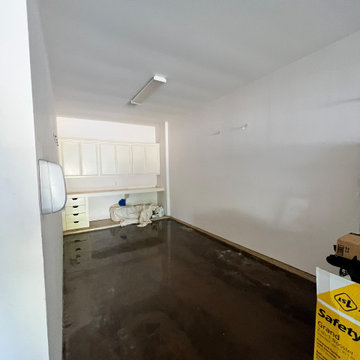 Home Addition with New Custom Design-Built Bathroom | Red Oak Cottage (Before)