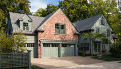 How to refresh the exterior of a raised ranch? | Houzz Forum