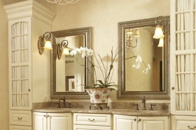 Bathroom - traditional bathroom idea in Minneapolis