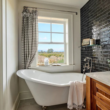 Traditional Southern Farmhouse Baths