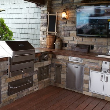 Outdoor Kitchen