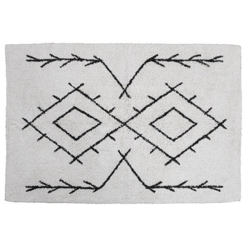 Cotton Tufted Rug With Diamond Pattern
