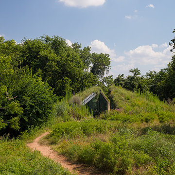Edgeland House