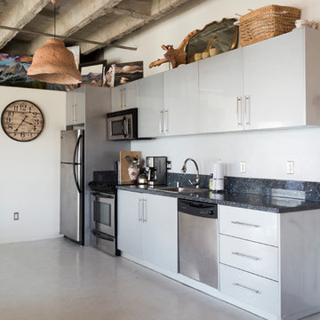 My Houzz: Books and String Lights Jazz Up an L.A. Loft