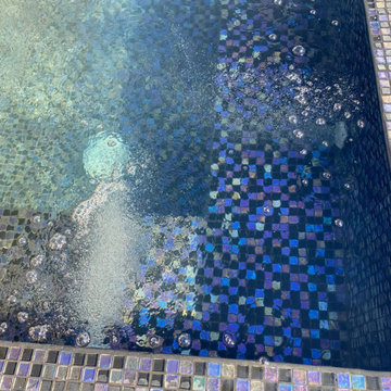 Polymer vinyl liner pool w/concrete spillover spa & automatic pool cover