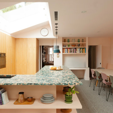 SAWTOOTH HOUSE