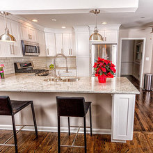 Kitchen - White Cabinets